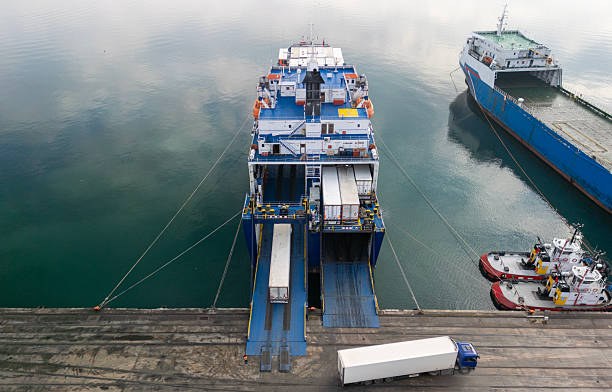 Ro-Ro vessel loading trucks